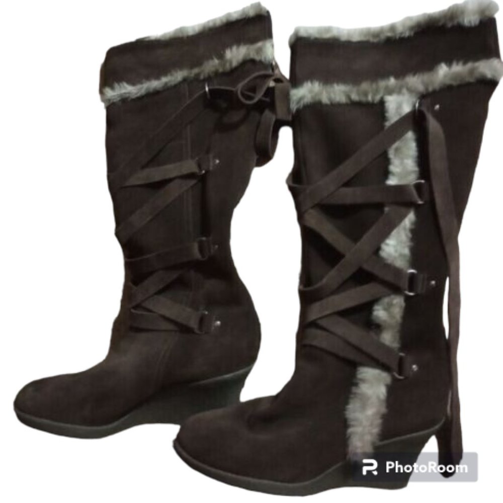 Boots Slightly Used Women's Size 8.5 Leather, Suede, Faux Fur, Cozy Winter Style